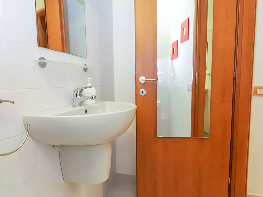 Immagine 27 di Trilocale in affitto  in Via Gino Capponi 8 a Genova