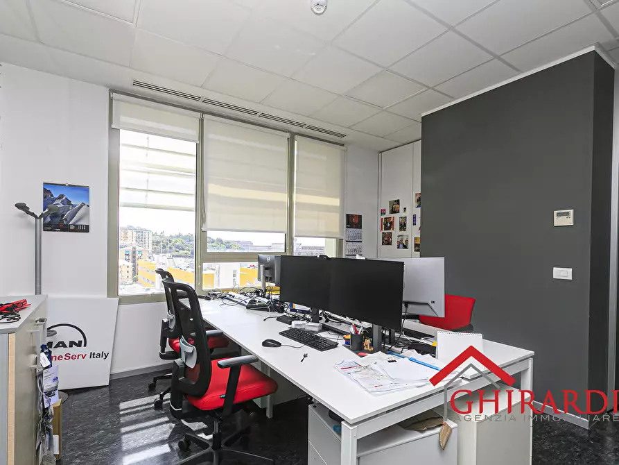 Immagine 19 di Ufficio in vendita  in Via delle Nuove Tecnologie Enrico Albareto 21 a Genova