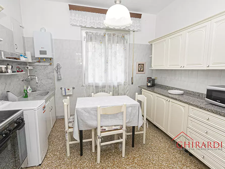 Immagine 9 di Quadrilocale in affitto  in VIA BORZOLI 6A a Genova