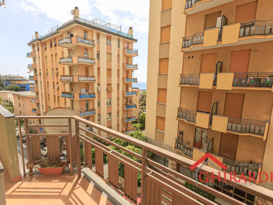 Immagine 28 di Trilocale in vendita  in Via Laviosa 31 a Genova