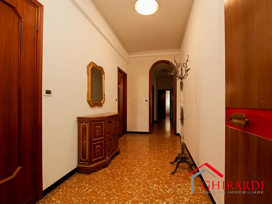 Immagine 4 di Quadrilocale in affitto  in Via Borzoli 10 a Genova