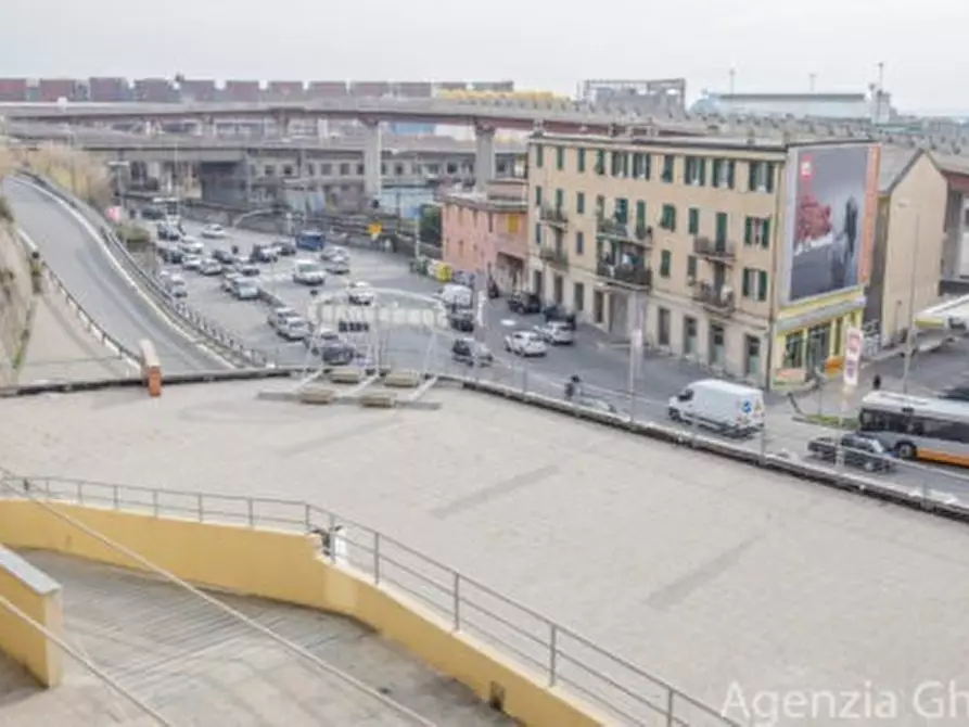 Immagine 15 di Bilocale in affitto  in VIA DELL'ACCIAIO 115 a Genova