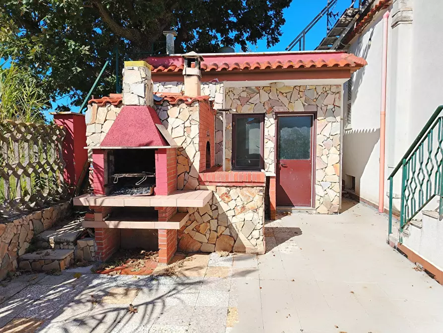 Immagine 28 di Villa in vendita  in Via Mentana 9 a Nettuno