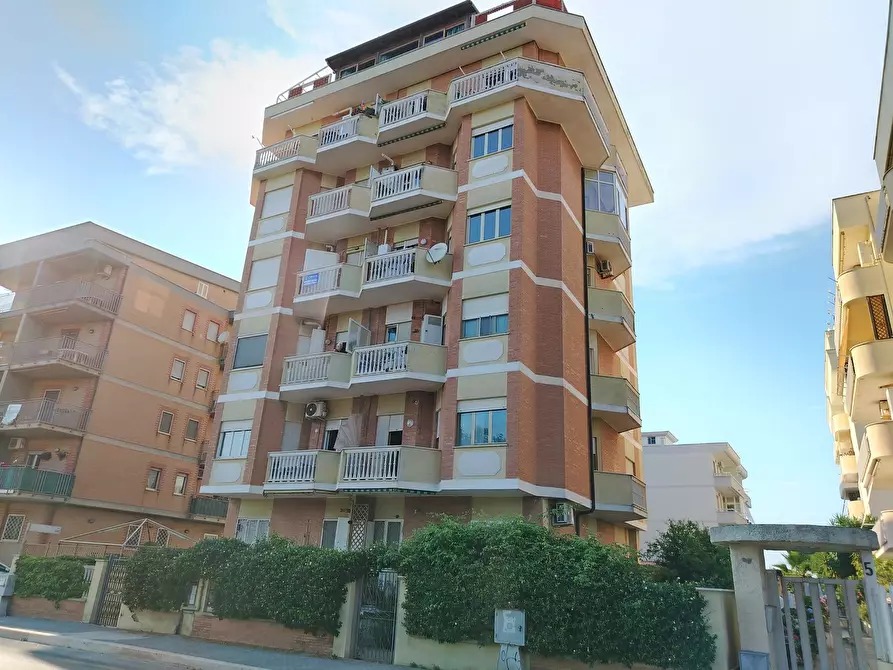 Immagine 20 di Trilocale in vendita  in Via Liri 2 a Nettuno