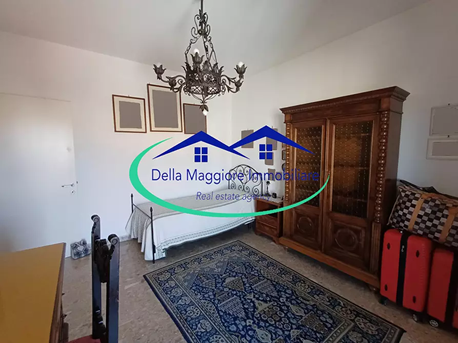 Immagine 22 di Pentalocale in vendita  in via montebello a Livorno