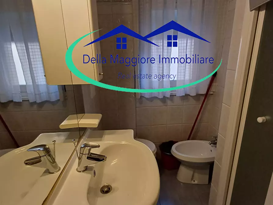 Immagine 12 di Appartamento in vendita  a Livorno