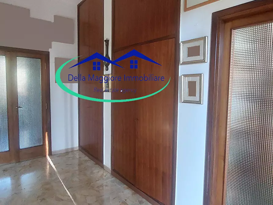 Immagine 13 di Villa in vendita  in via di montenero a Livorno