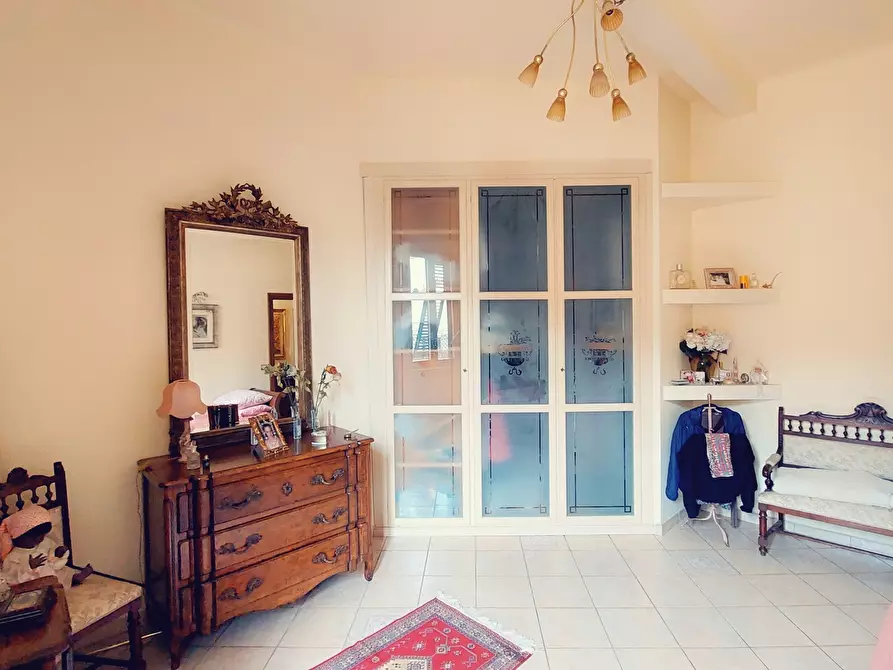 Immagine 18 di Appartamento in vendita  in via delle sorgenti a Livorno