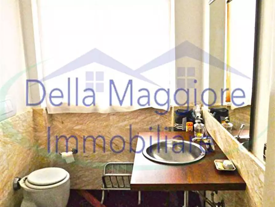 Immagine 13 di Casa indipendente in vendita  a Livorno