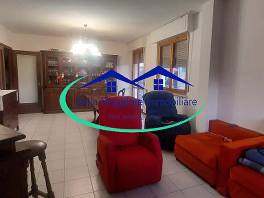 Immagine 2 di Pentalocale in vendita  a Livorno