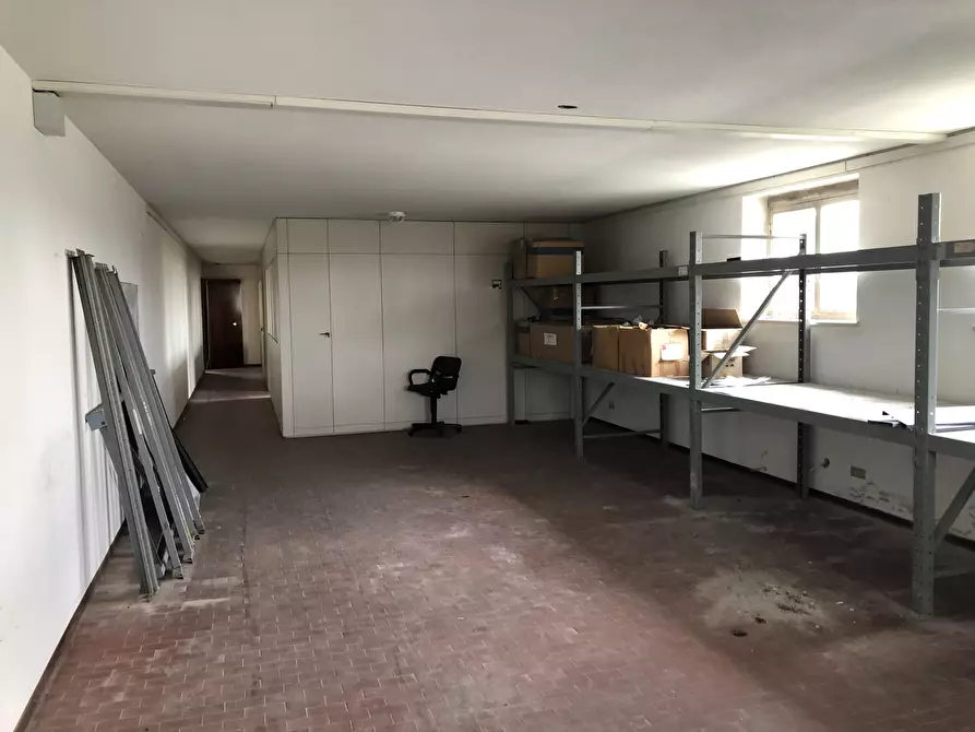 Immagine 9 di Attività artigianale in vendita  a Sala Baganza