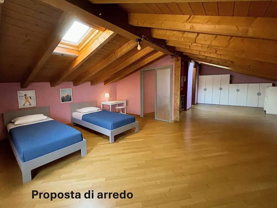 Immagine 9 di Trilocale in vendita  a Langhirano