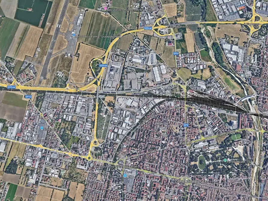 Immagine 2 di Attività artigianale in vendita  a Parma