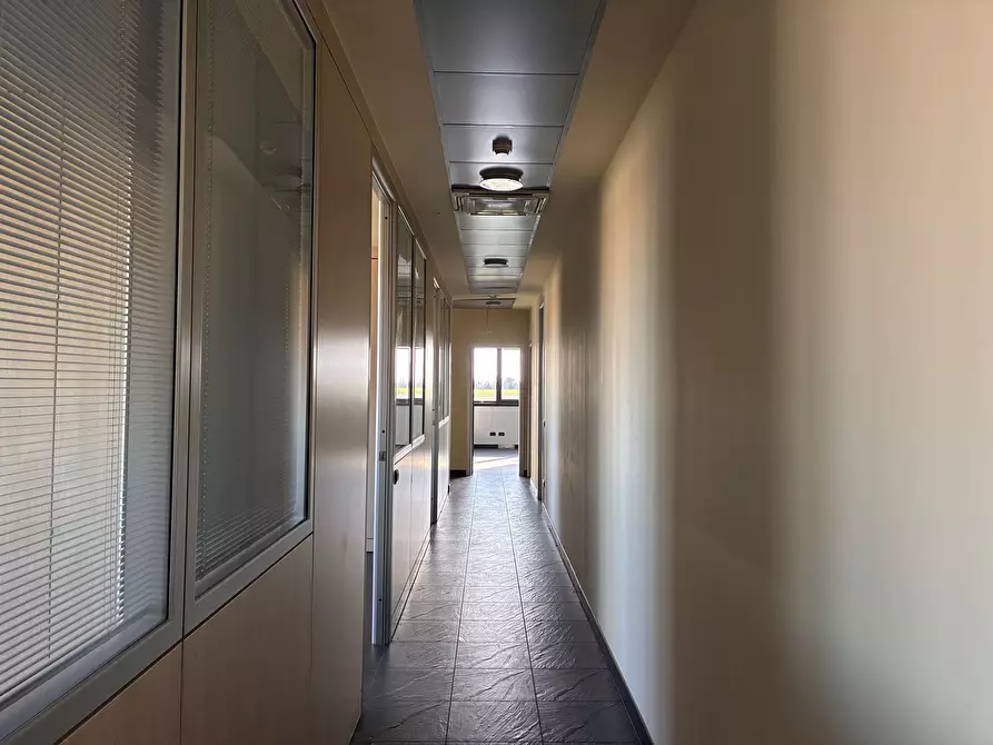 Immagine 11 di Capannone industriale in vendita  a Parma