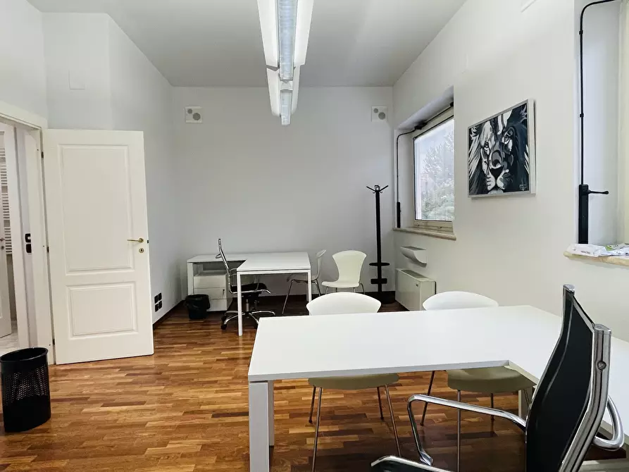 Immagine 15 di Quadrilocale in vendita  in Viale Bruno Buozzi a San Benedetto Del Tronto