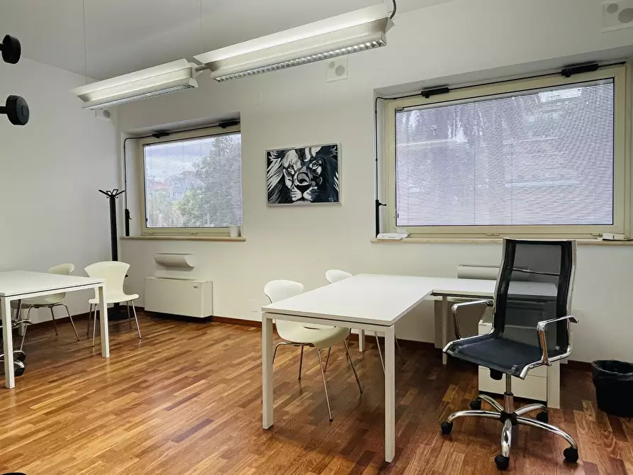 Immagine 3 di Quadrilocale in vendita  in Viale Bruno Buozzi a San Benedetto Del Tronto