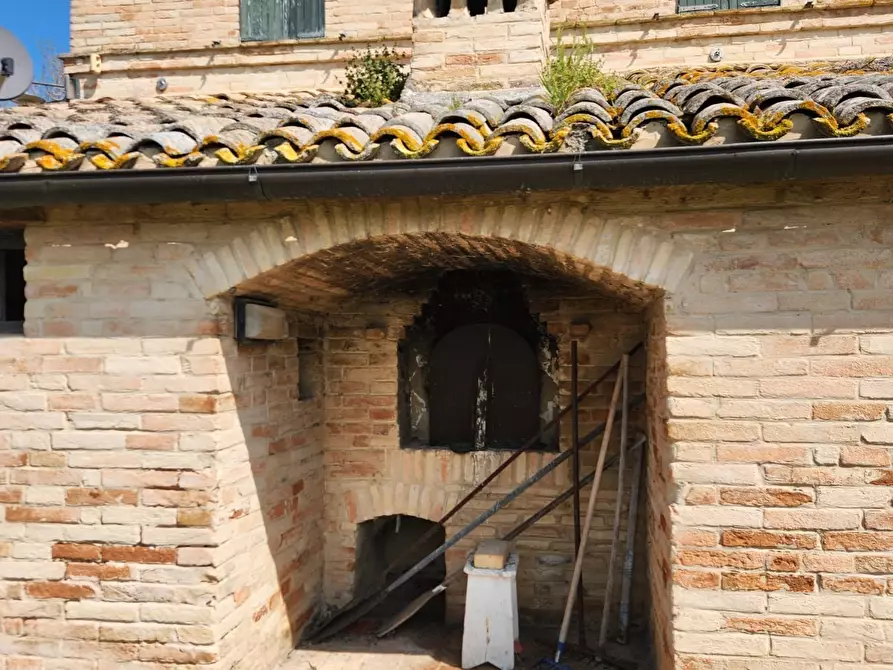 Immagine 41 di Rustico / casale in vendita  a Recanati