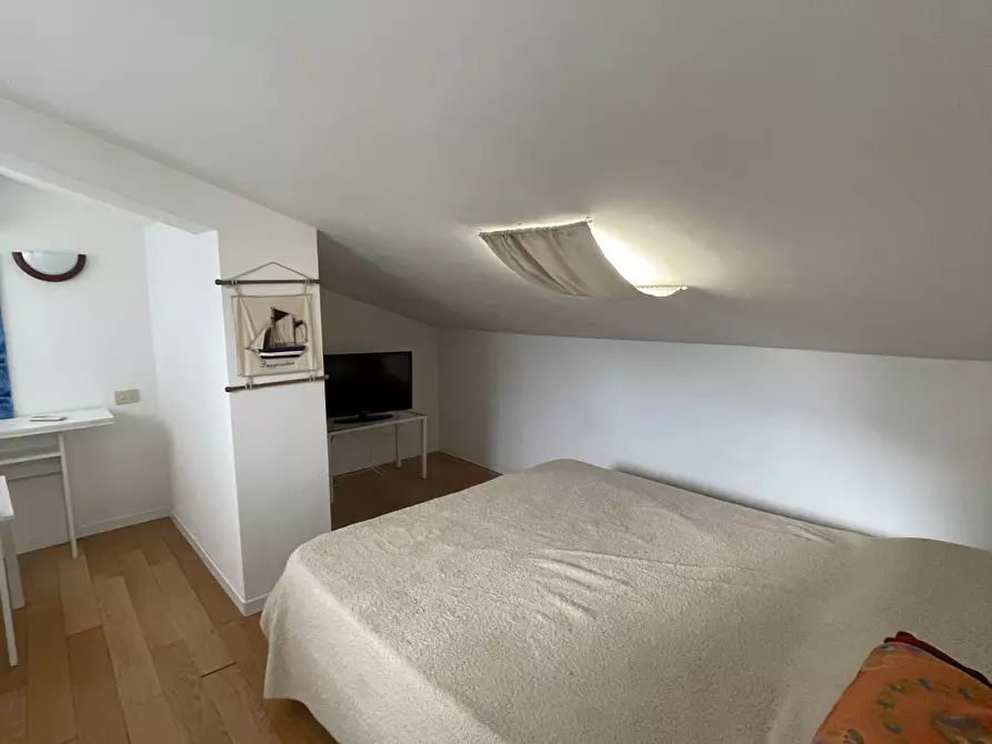 Immagine 17 di Villa in vendita  in Via Ischia a Numana