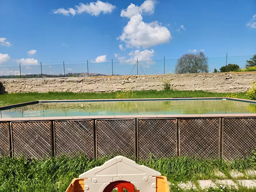 Immagine 21 di Rustico / casale in vendita  a Recanati