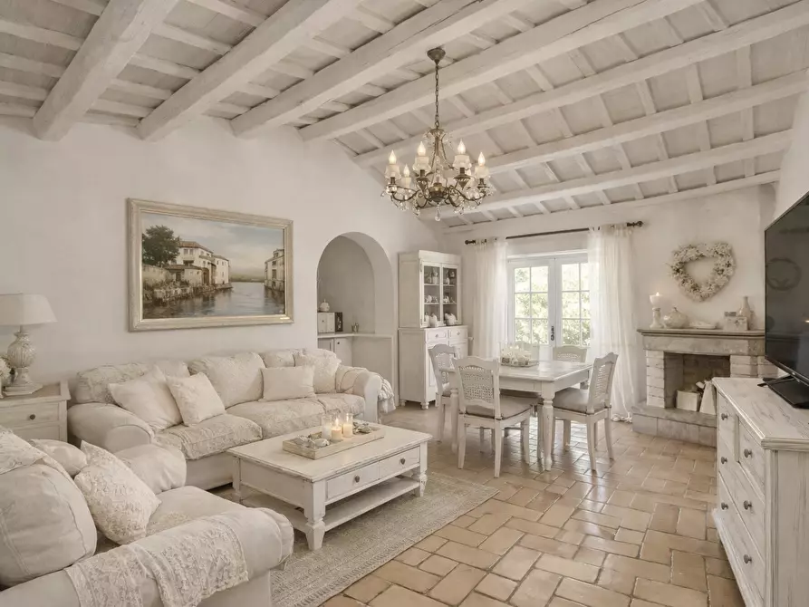 Immagine 17 di Rustico / casale in vendita  in Via Paterno a Ancona