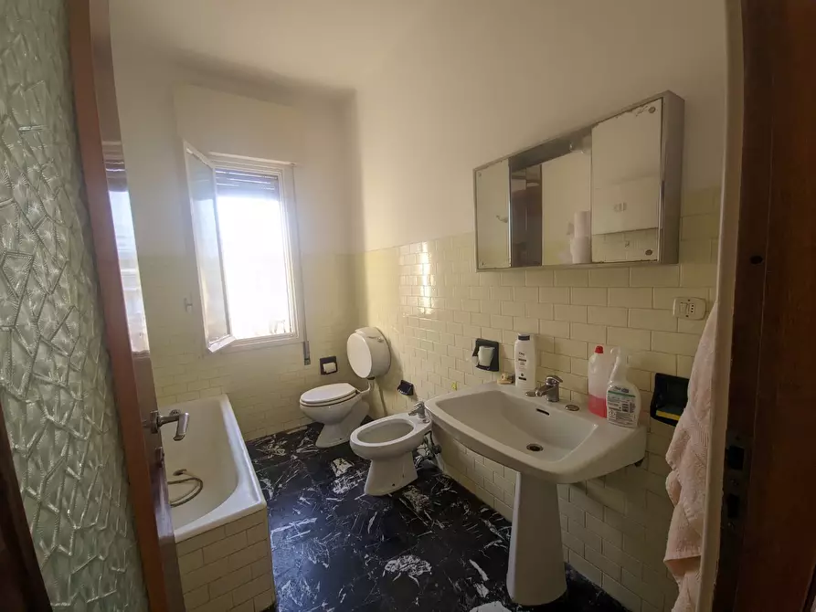 Immagine 14 di Appartamento in vendita  in Via Giovanni Pascoli 158 a San Remo