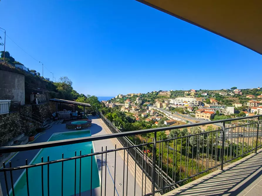 Immagine 4 di Trilocale in vendita  in Via Pascoli 158 a San Remo