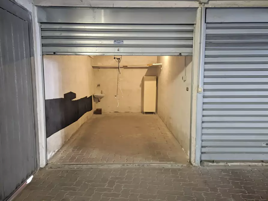 Immagine 22 di Bilocale in vendita  in Corso Matuzia 149 a San Remo