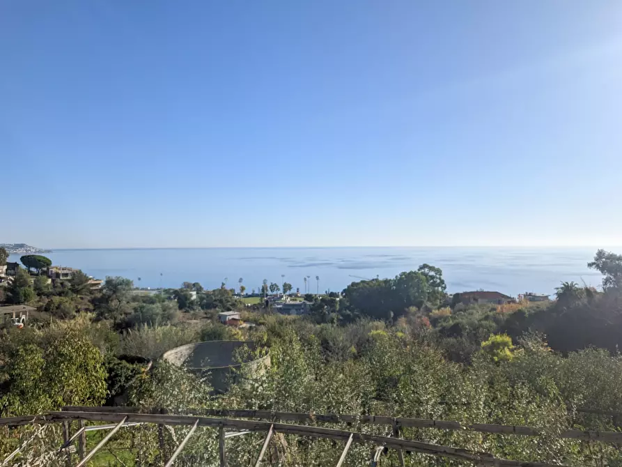 Immagine 15 di Trilocale in vendita  in Via Padre Semeria 522 a San Remo