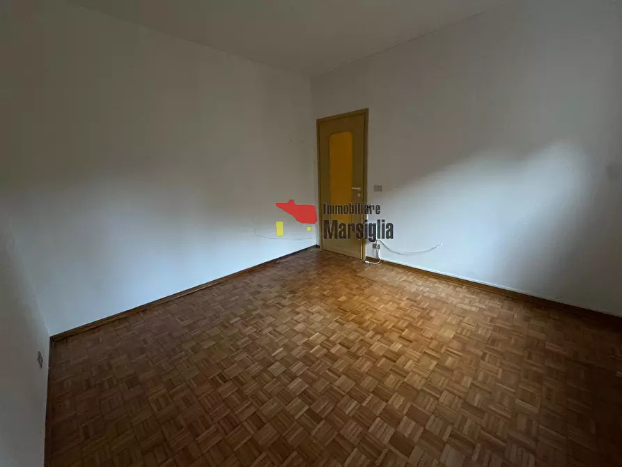 Immagine 24 di Trilocale in vendita  in Strada Bonmoschetto 8 a San Remo