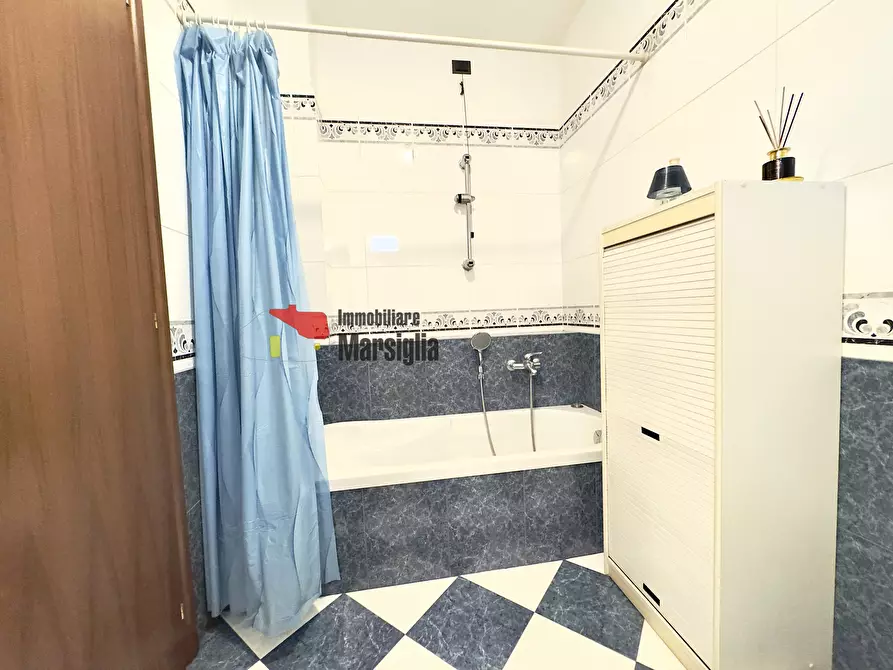 Immagine 29 di Trilocale in vendita  in Strada San Lorenzo 30 a San Remo