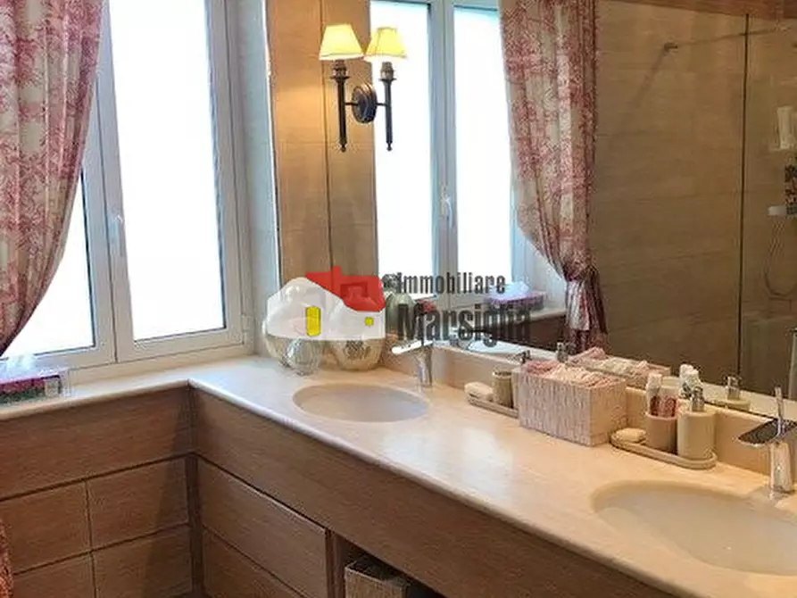 Immagine 25 di Pentalocale in vendita  in Via Nuvoloni 73 a San Remo