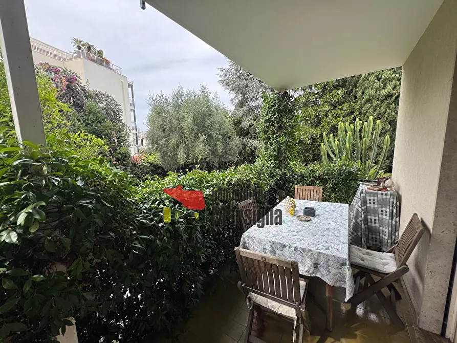 Immagine 24 di Quadrilocale in vendita  in Corso Felice Cavallotti 340 a San Remo