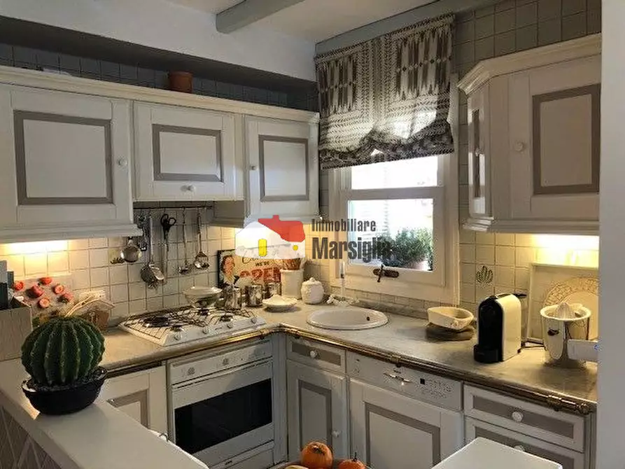 Immagine 20 di Pentalocale in vendita  in Via Nuvoloni 73 a San Remo