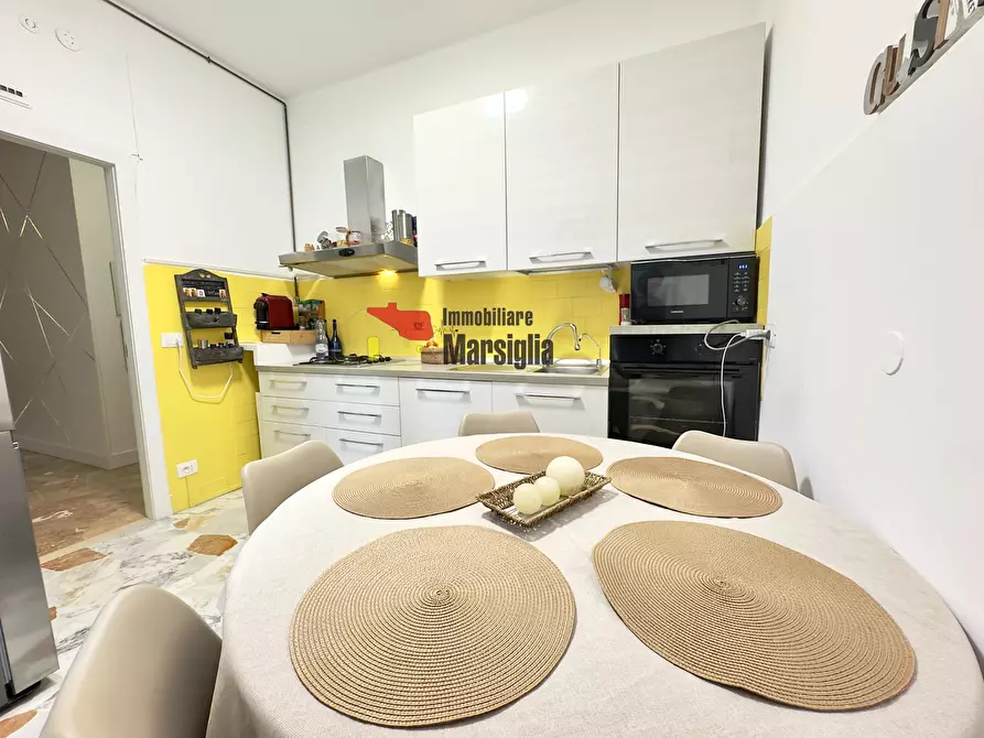 Immagine 12 di Quadrilocale in vendita  in Strada Solaro 14 a San Remo