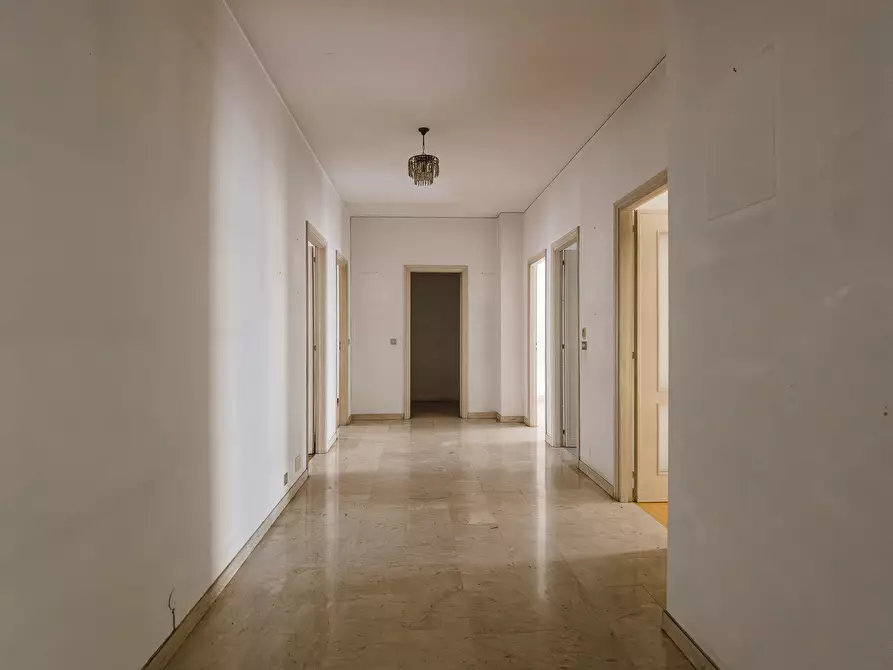 Immagine 11 di Quadrilocale in vendita  in Via Fratelli Carando a Torino