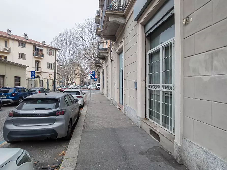 Immagine 25 di Trilocale in vendita  in Via Santa Chiara a Torino