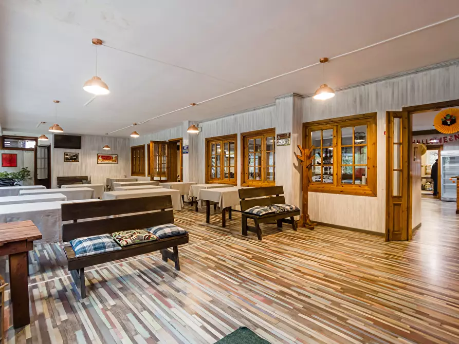 Immagine 2 di Bar / Ristorante in vendita  in Via Losa a Pessinetto