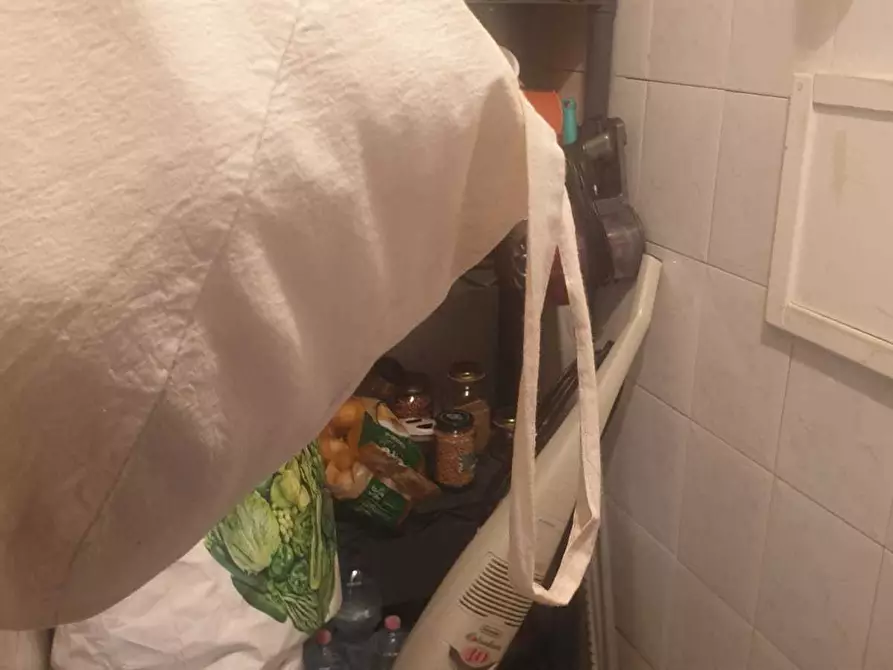 Immagine 8 di Quadrilocale in vendita  a Livorno