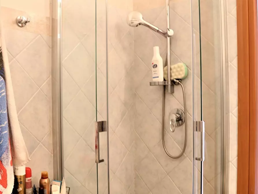 Immagine 9 di Bilocale in vendita  a Livorno