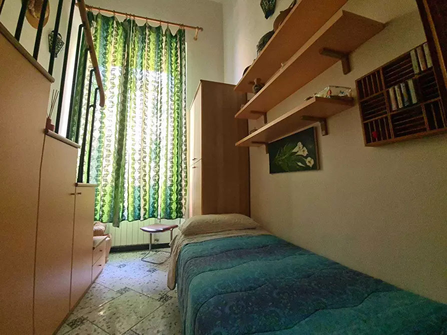 Immagine 20 di Pentalocale in vendita  a Livorno