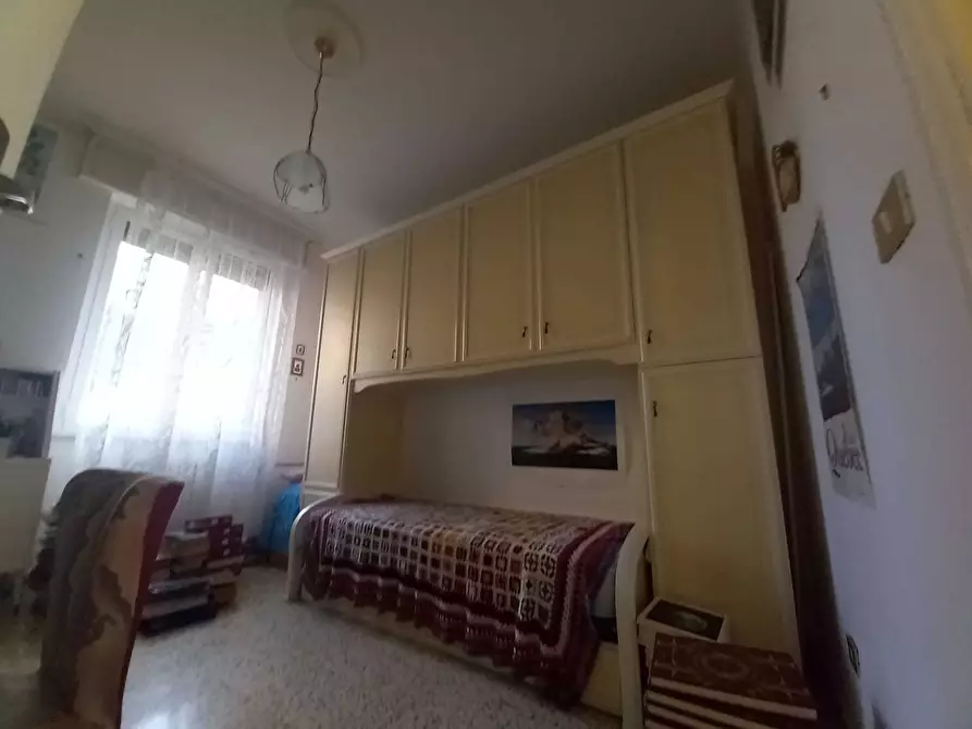 Immagine 10 di Pentalocale in vendita  a Livorno