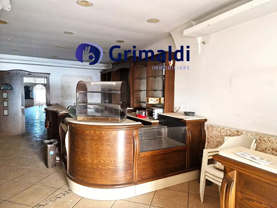 Immagine 4 di Bar / Ristorante in affitto  in CORSO VITTORIO EMANUELE 437 a Torre Annunziata