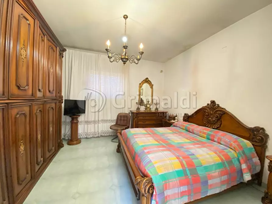 Immagine 12 di Casa bifamiliare in vendita  a Giugliano In Campania