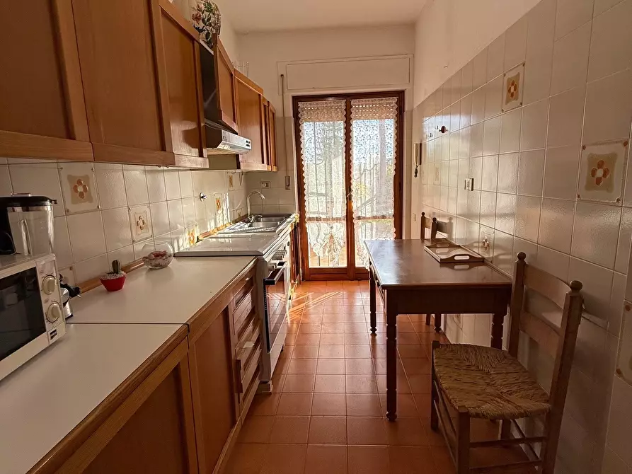 Immagine 15 di Quadrilocale in vendita  in Via Circeo 6 a Anzio