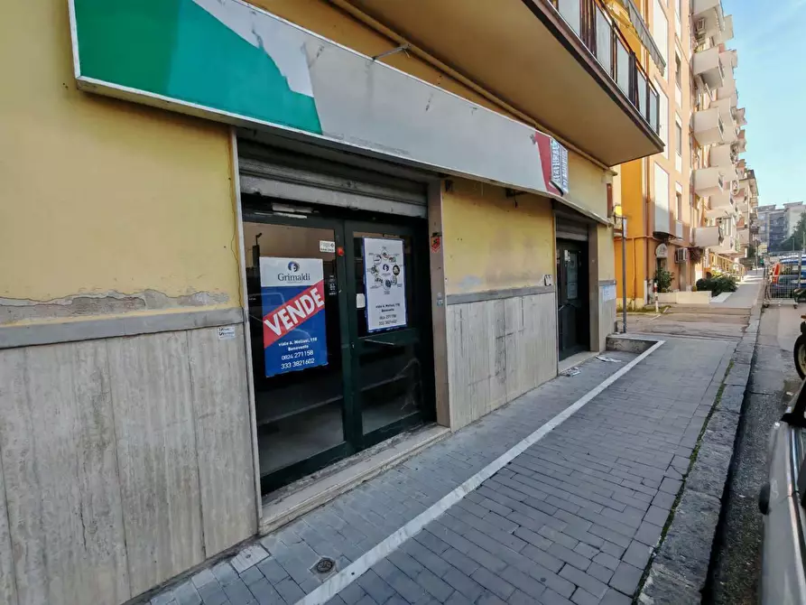 Immagine 2 di Locale commerciale in vendita  in Via Salvator Rosa snc a Benevento