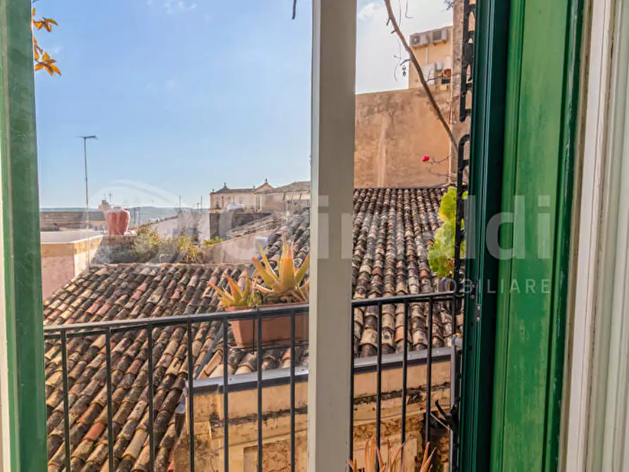 Immagine 5 di Appartamento in vendita  in Vico Giuseppe Melodia 4 a Noto