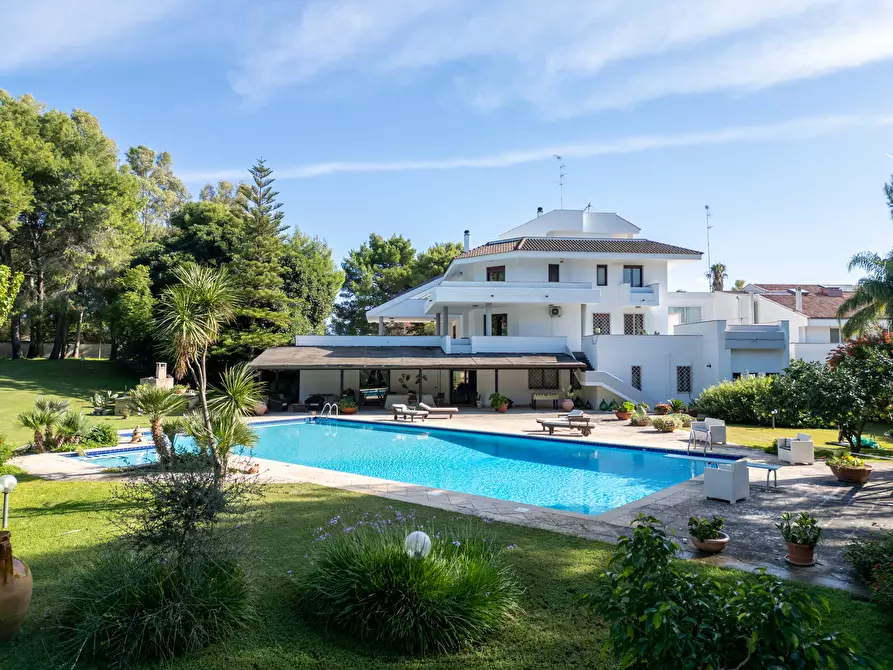 Immagine 8 di Villa in vendita  in Via Venosa 5 a Lecce