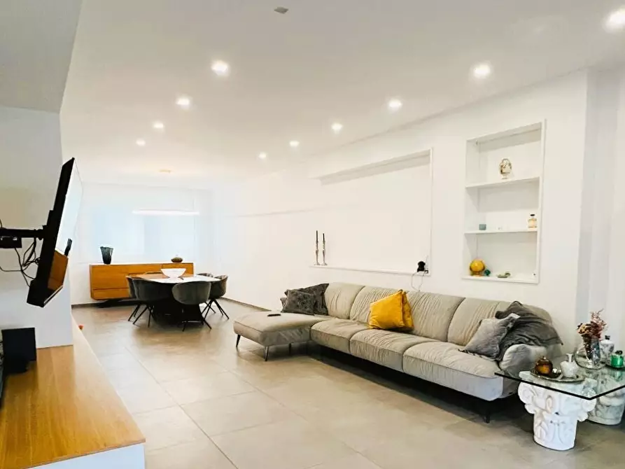 Immagine 1 di Villetta a schiera in vendita  in Via Michele Massari 13 a Lecce