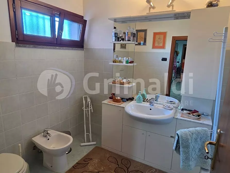 Immagine 78 di Villa in vendita  in Via Giovanni Antonio Comissetti 1 a Pezzana