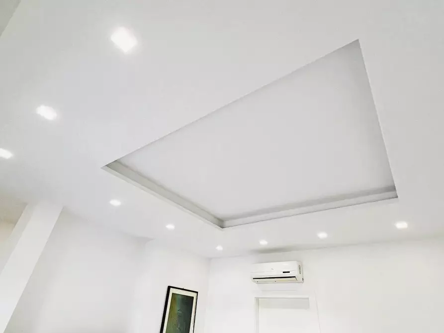 Immagine 26 di Villetta a schiera in vendita  in Via Michele Massari 13 a Lecce